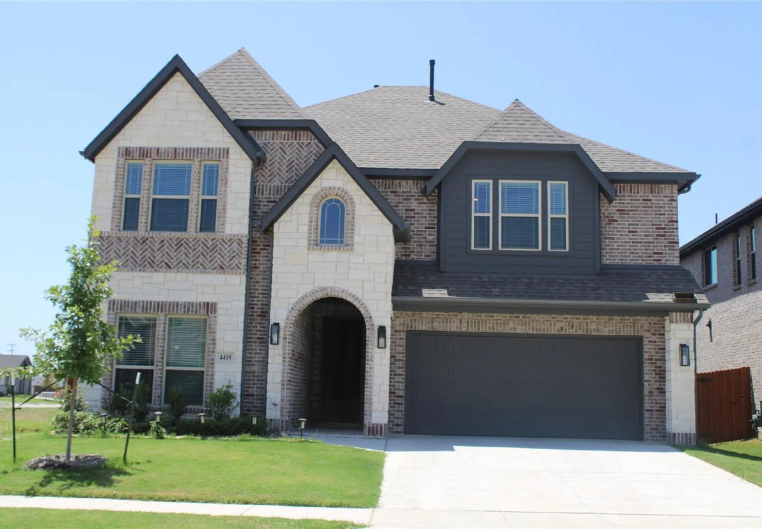 5 bed, 4.0 bath, 3558 sqft, $3,295 — Photo 1