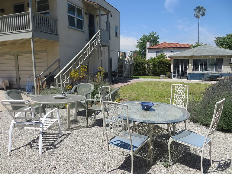 5575 1/2 Angelus Ave — Photo 26