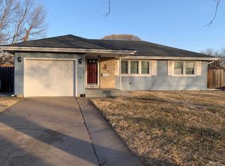 2043 Wesley St, Salina, KS 67401