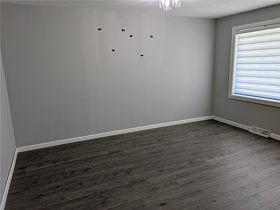 2nd image of 404 E Madison St