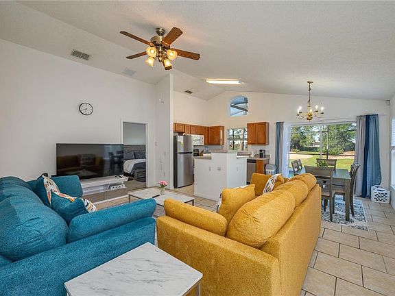 3rd image of 2660 HEMINGWAY AVENUE