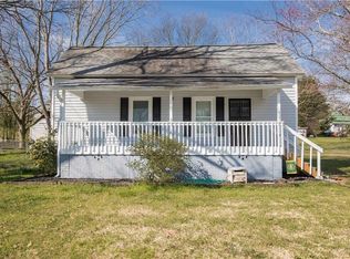 121 Moore St, Central, SC 29630