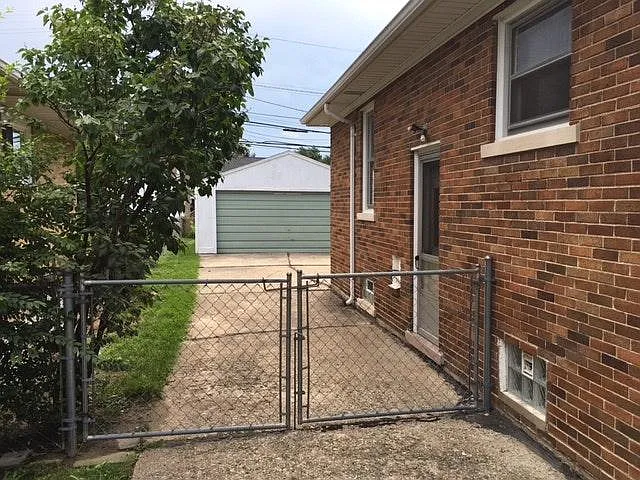 Side of House to Garage