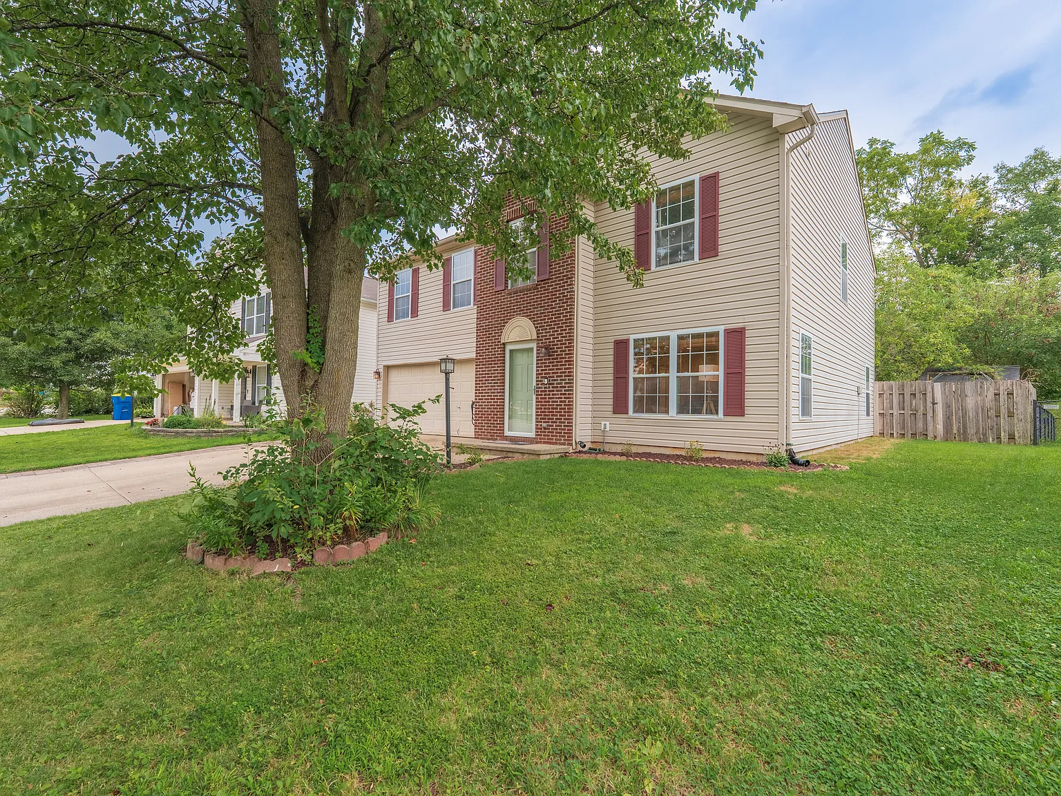 4 bed, 2601 sqft, $2,750 — Photo 3