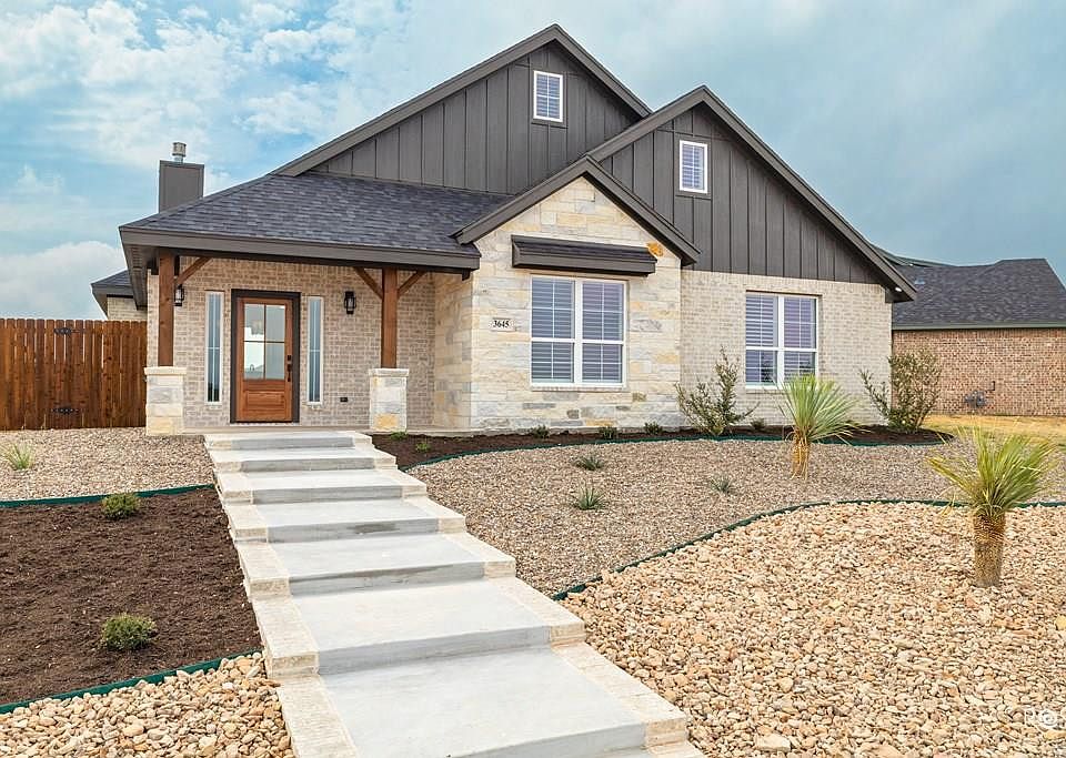 1st image of 3645 Silver Spur Dr