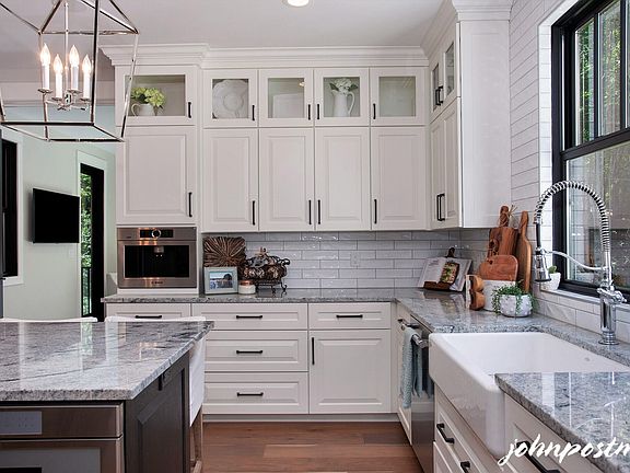 4th image of 4084 Legend Woods Ln NE
