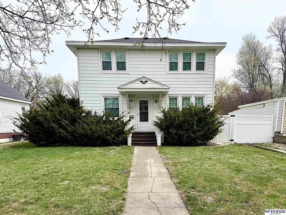1st image of 719 N Thomas Ave