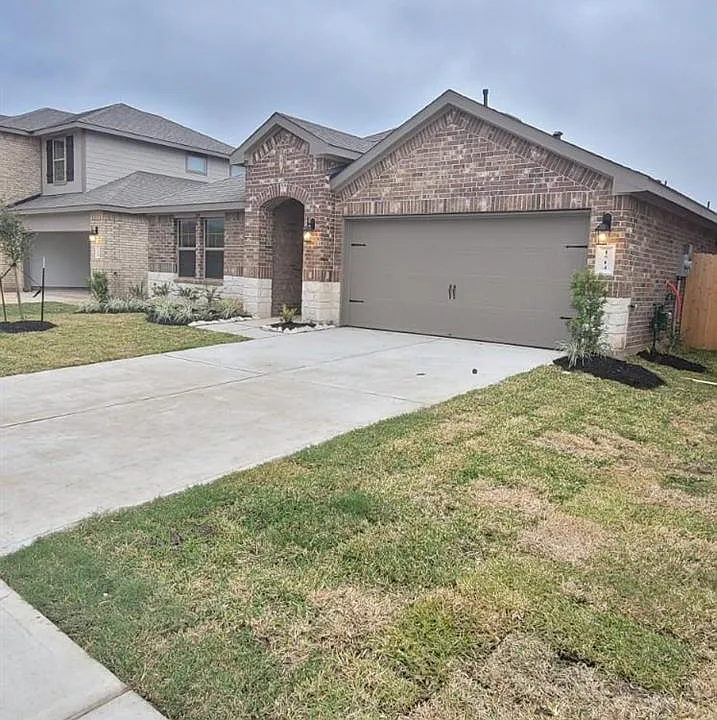 1514 Maple Ridge Dr