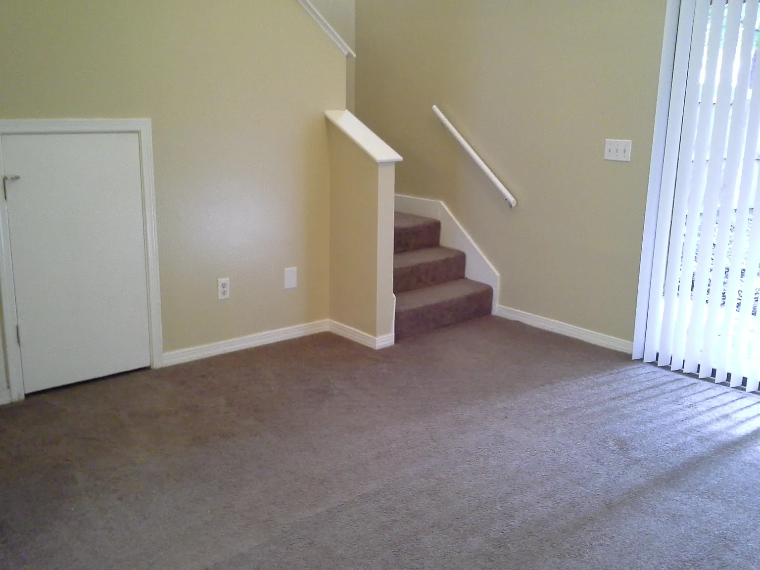 2 bed, 1170 sqft, $1,375 — Photo 3