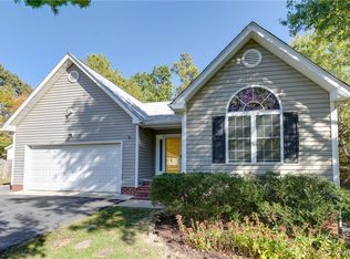 10511 Oakdell Dr, North Chesterfield, VA 23237