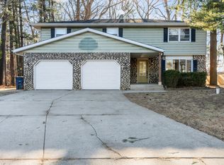 424 Laurel Dr, Trail Creek, IN 46360
