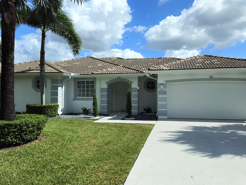 32333 SW 205th Ave