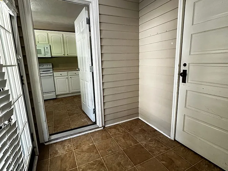 177 Warrensburg Rd — Photo 24