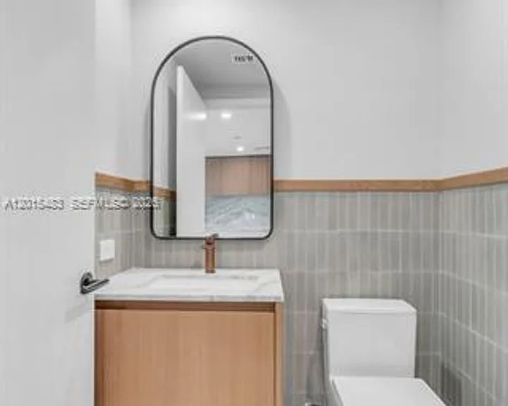 1176 97th St #507 — Photo 19