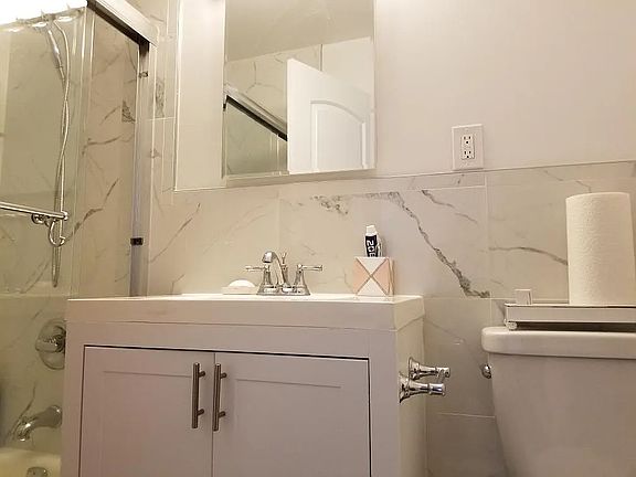 4th image of 13-19 Estates Ln #150L