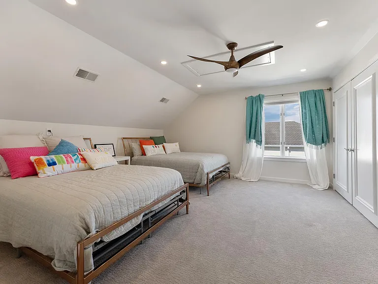 7600 Bayshore Dr — Photo 35