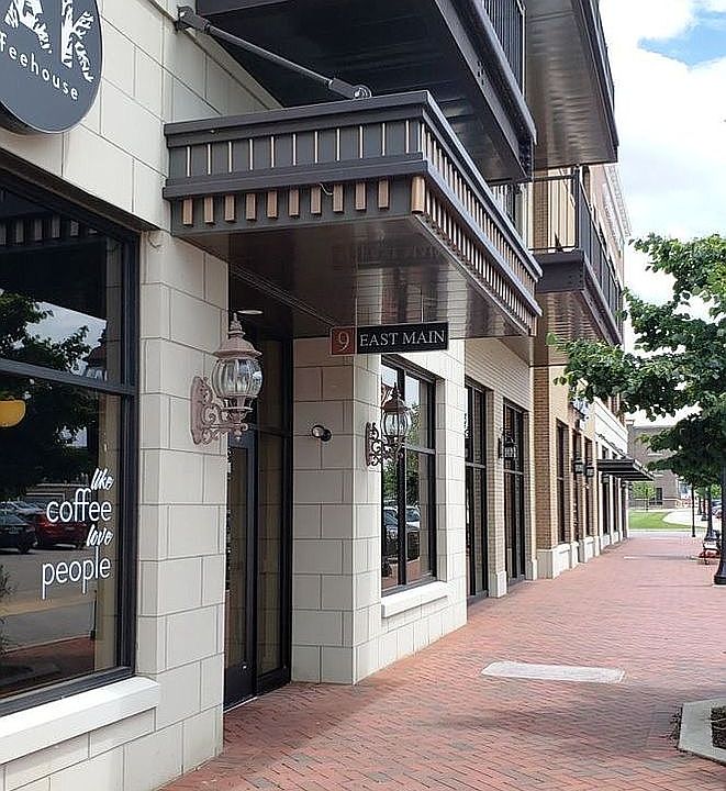 1st image of 9 E Main St #20