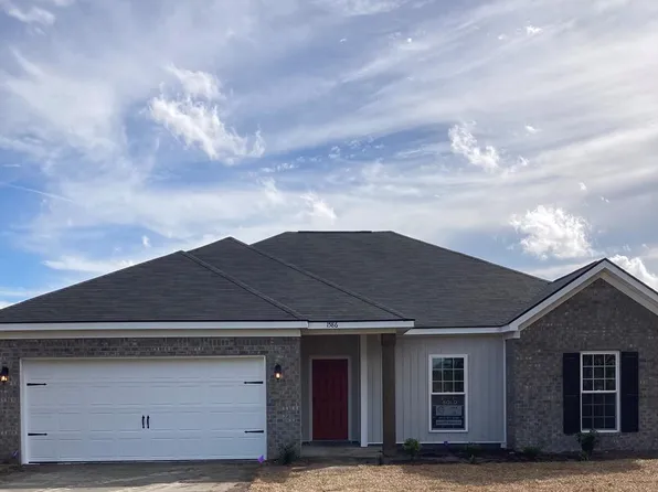 1586 SE Arnold Dr, Allenhurst, GA 31301