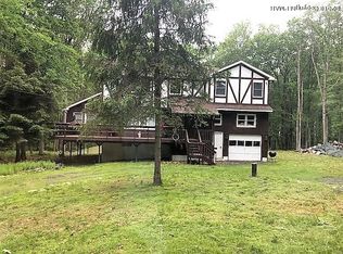 224 Doe Loop, Bushkill, PA 18324