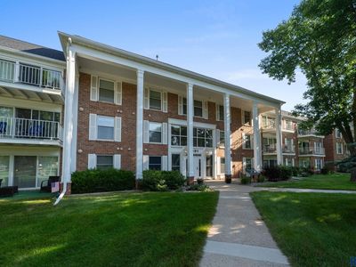 2501 S Kiwanis Ave APT 210, Sioux Falls, SD, 57105