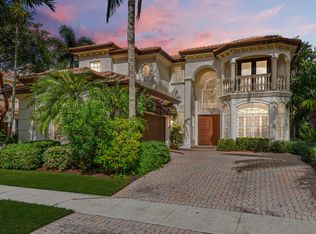 8131 Valhalla Dr, Delray Beach, FL 33446