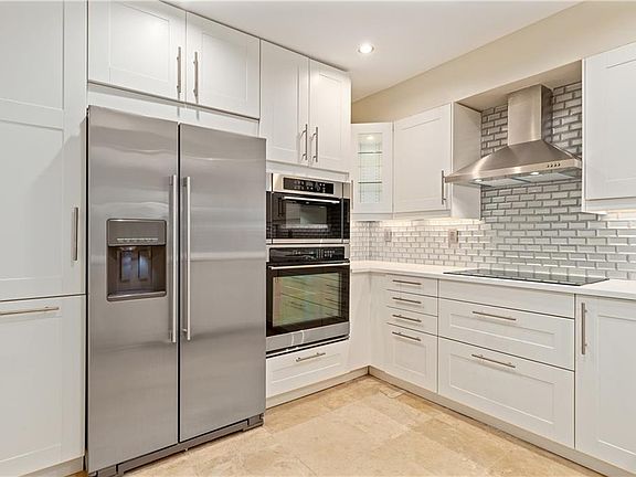 2nd image of 7640 W Greenway Blvd APT 5D