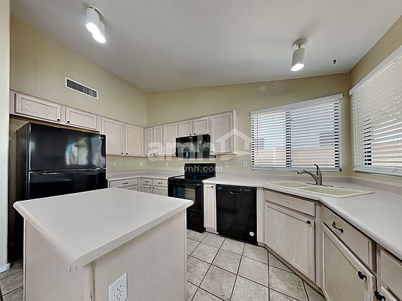 3rd image of 2392 E Remington Pl