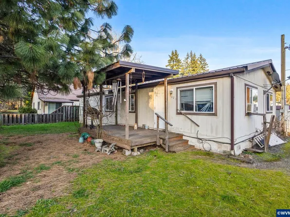 1423 47th Ave, Sweet Home, OR 97386