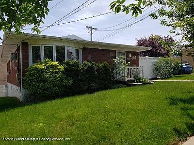 3rd image of 238 Saint Johns Ave