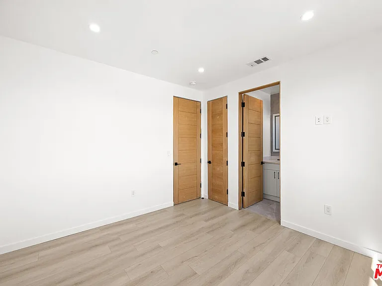 2123 S Cloverdale Ave #1 — Photo 25
