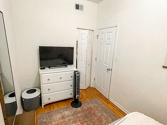 2nd image of 2323 W Haddon Ave #1711411