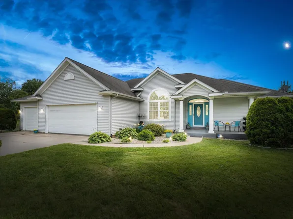 17883 Paradise Lake Rd, Vandalia, MI 49095