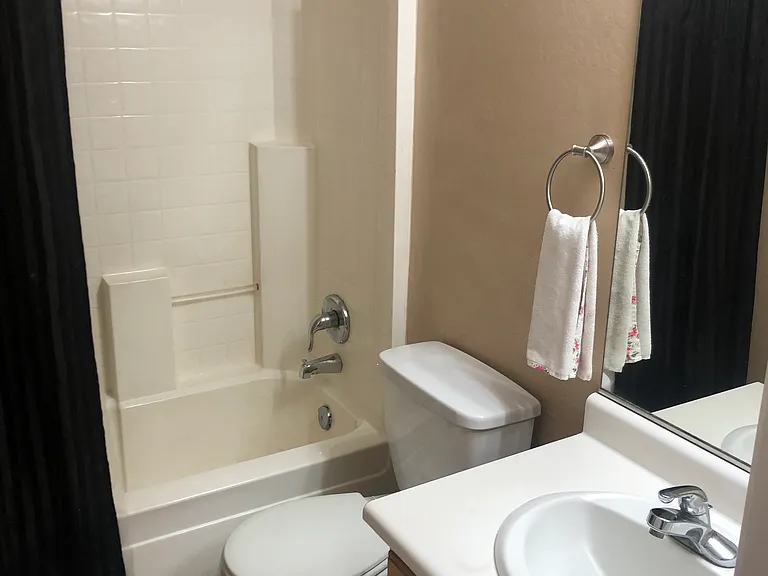 9620 W Sunnyslope Ln — Photo 6