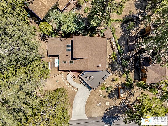 3rd image of 24924 Fern Valley Rd