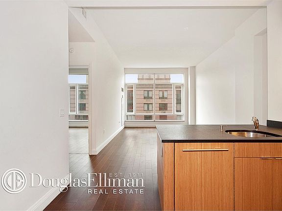 4th image of 70 Little St W #7J