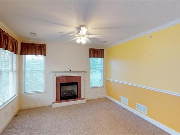18 x 14 Living room with gas fireplace