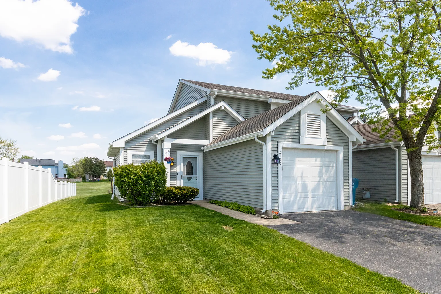2109 Brittany Ct photo 1
