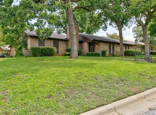 4901 Boulder Lake Rd, Fort Worth, TX 76103