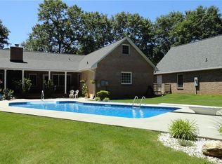 105 Concord Cir, Anderson, SC 29621