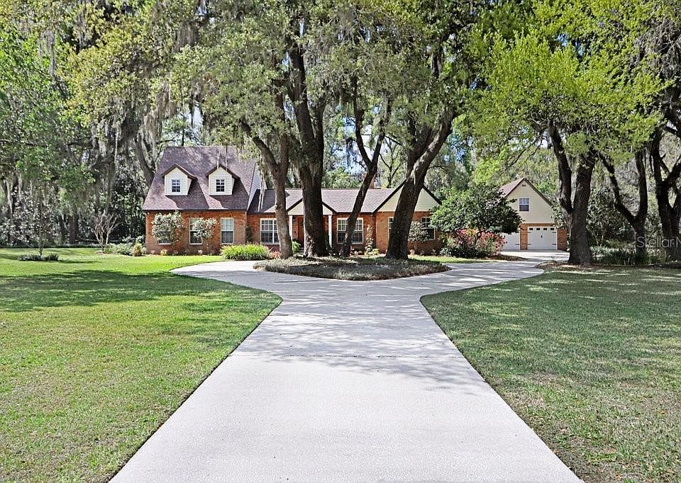 1st image of 36805 Waterfall Dr