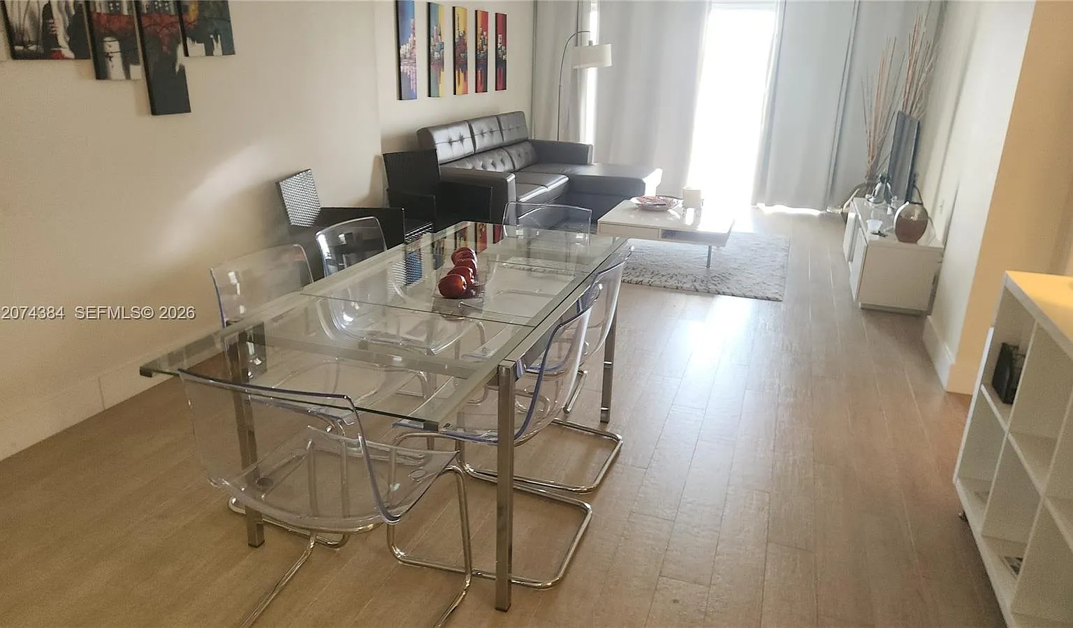 Arlen House West Condo — Photo 4