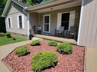 1037 Ackia Dr, Crossville, TN 38572