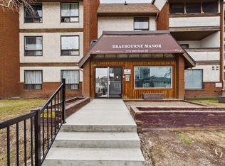 1712 38th St SE #111, Calgary, AB T2A1H1