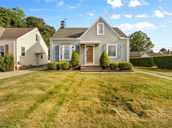5915 Forest Ave, Parma, OH 44129