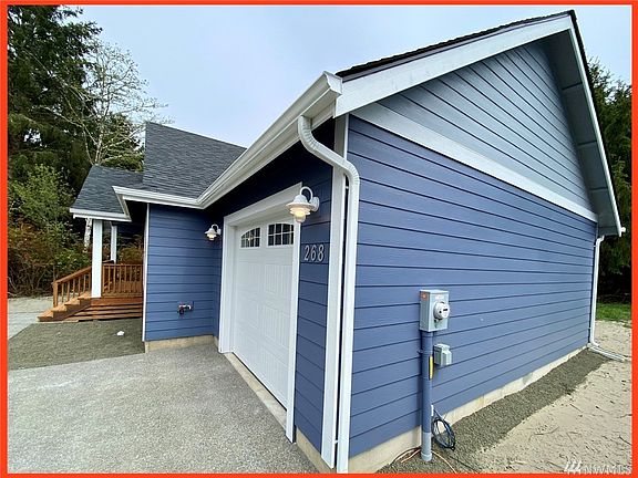 4th image of 268 Glacier Ct SE