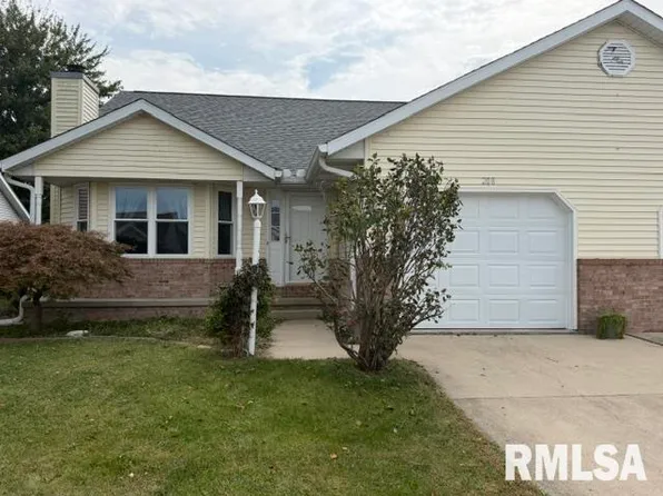 208 Eagle Ridge Dr, Chatham, IL 62629