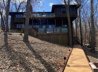 2086 Horseshoe Bend Pkwy, Lake Ozark, MO 65049
