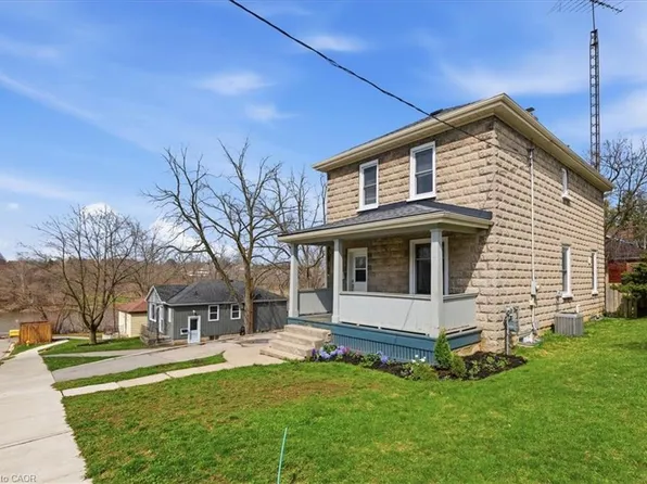 12 Todd St, Cambridge, ON N1R 1G5