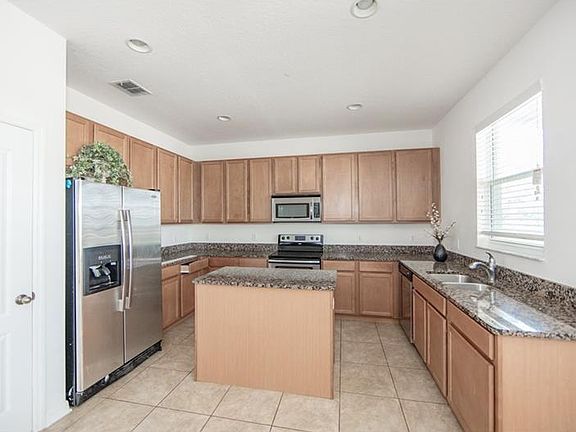 3rd image of 1156 Bella Vida Blvd