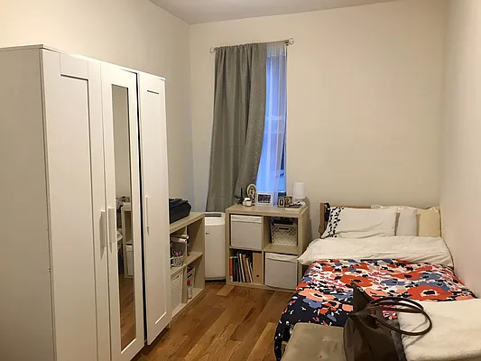 Rented by Voro, LLC | media 6